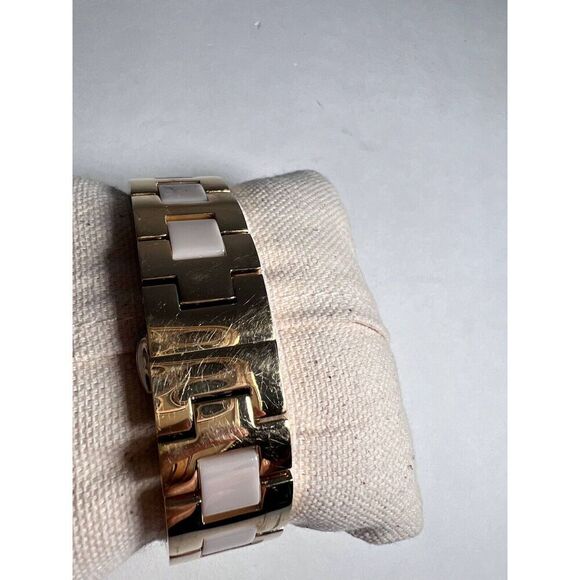 Movado Swiss Watch Yellow Gold Stainless Steel Case w/ Crystal Pave Bezel Quartz - Picture 3 of 4